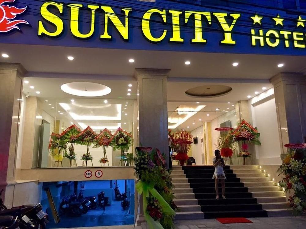 Sun City Hotel Нячанг Экстерьер фото